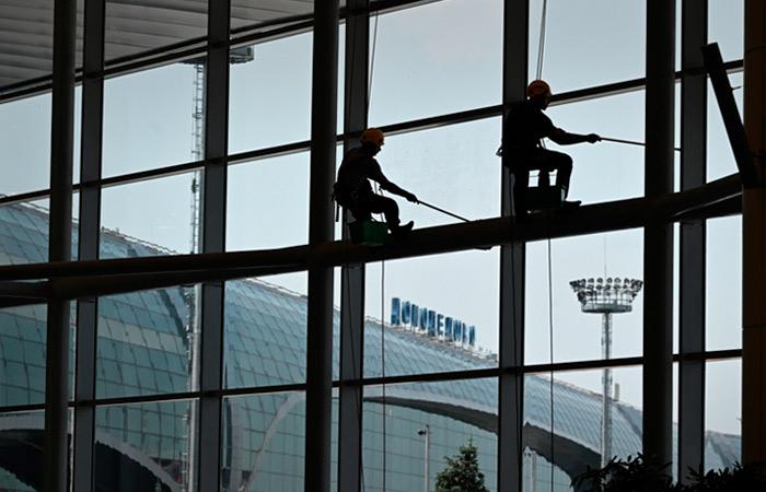  Рынок акций РФ продолжает падение: индекс МосБиржи на уровне 2770 пунктов